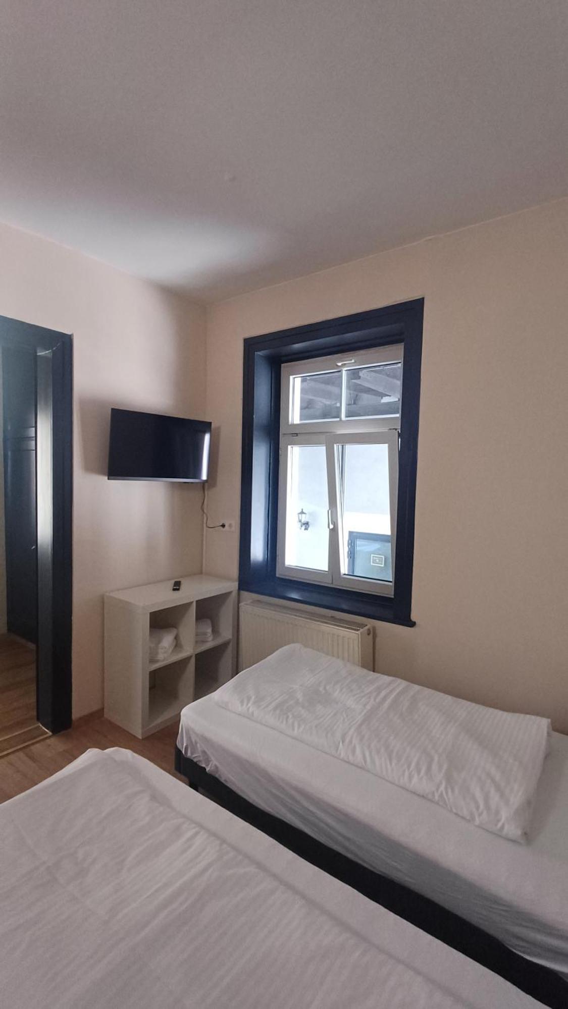 Crown Living Villa Blumenau Studios, Smarttv, Parkplatz Lustenau Pokoj fotografie